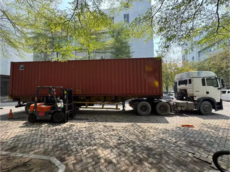 Kotak Mentol Lampu, menyokong barisan pengeluaran automatik, telah berjaya dihantar ke Amerika Syarikat. Kotak Mentol Lampu, menyokong barisan pengeluaran automatik, telah berjaya dihantar ke Amerika Syarikat.